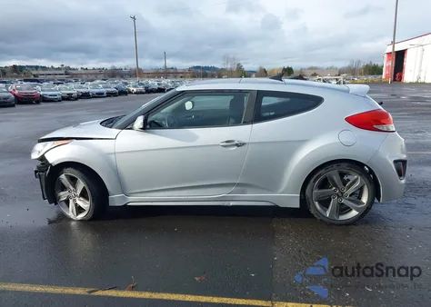 2013 Hyundai Veloster Turbo W/Blue z USA, uszkodzony, nr VIN KMHTC6AE5DU105368